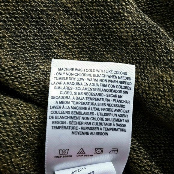 Jessica Simpson Top Women 3X Cold Shoulder Thin Op - Picture 8 of 8